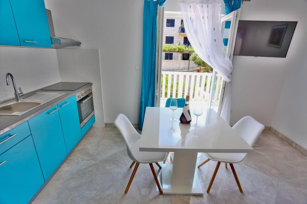 Apartments Lenka Сутиван Экстерьер фото