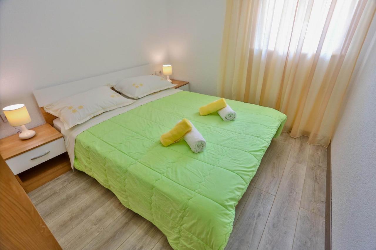Apartments Lenka Сутиван Экстерьер фото