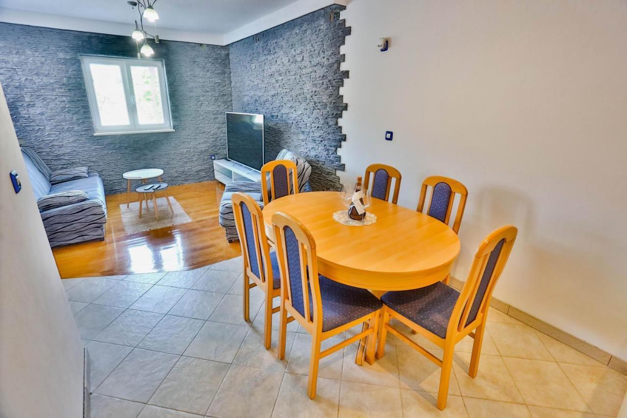 Apartments Lenka Сутиван Экстерьер фото