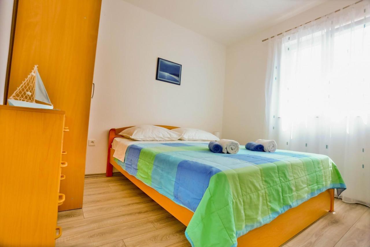 Apartments Lenka Сутиван Экстерьер фото