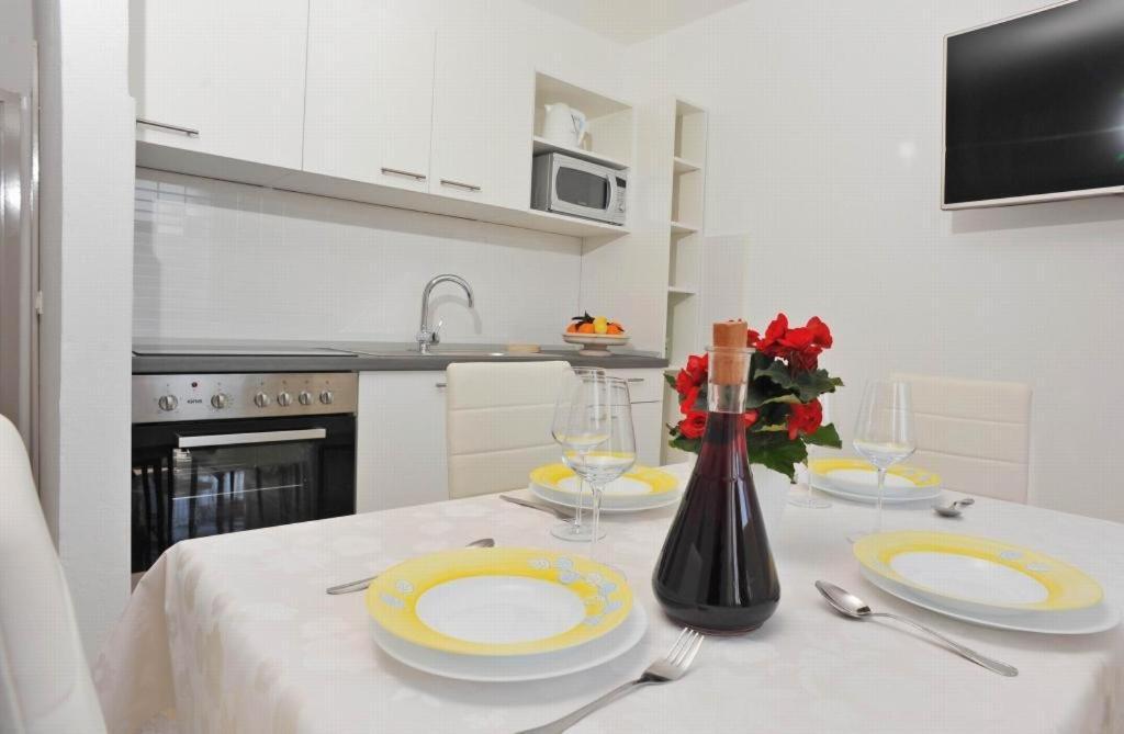 Apartments Lenka Сутиван Номер фото
